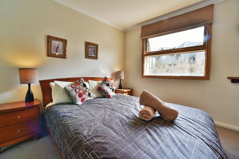 Tomarlin Views 1 - Hervey Bay Accommodation 6