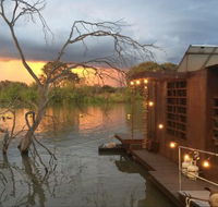 Bill's Boathouse - Hervey Bay Accommodation