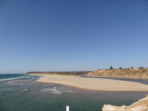 Christies Cottage For Holidays And Relocations. - Hervey Bay Accommodation 6