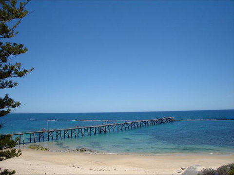 Christies Cottage For Holidays And Relocations. - Hervey Bay Accommodation 23