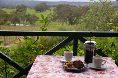 Naimanya Cottage - Hervey Bay Accommodation 2