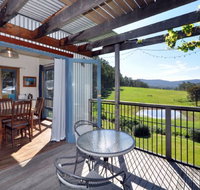 Wedge-tail Loft - Hervey Bay Accommodation