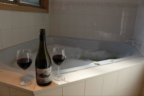 Mackey's Peak Villas - Hervey Bay Accommodation 5