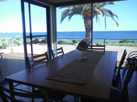 Santorini Sunset - Hervey Bay Accommodation 1