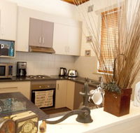 Anderl's Beach Cottage - Hervey Bay Accommodation