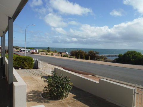 Jetty Views - Tourism Hervey Bay 1