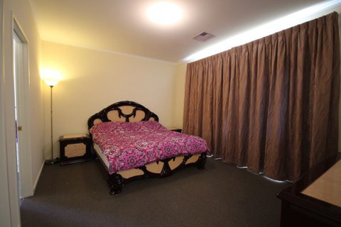 LJ Hooker Goolwa Holiday Rentals - 42 Underwood Avenue, Goolwa Beach - Hervey Bay Accommodation 19