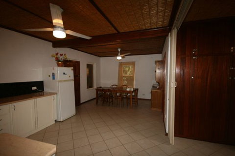LJ Hooker Goolwa Holiday Rentals - 42 Underwood Avenue, Goolwa Beach - Hervey Bay Accommodation 25
