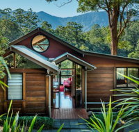 Promised Land Retreat - Hervey Bay Accommodation
