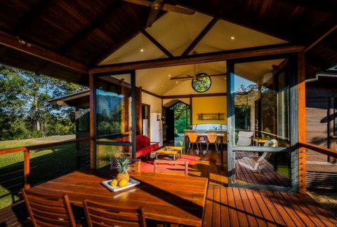 Promised Land Retreat - Hervey Bay Accommodation 4