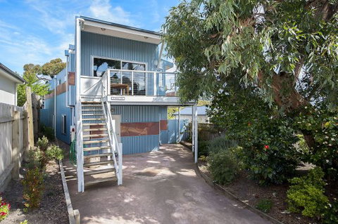 Seascape Apollo Bay - Hervey Bay Accommodation 3