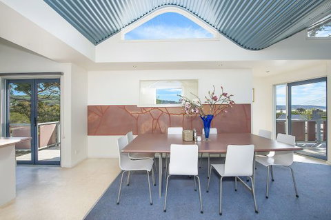 Seascape Apollo Bay - Hervey Bay Accommodation 5