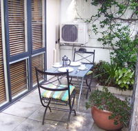 Garden Studio Unit - Hervey Bay Accommodation