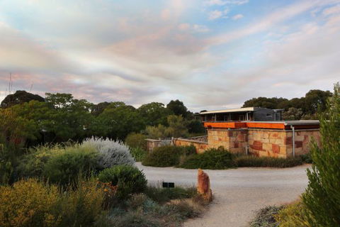 Royal Mail Hotel - Tourism Hervey Bay 1