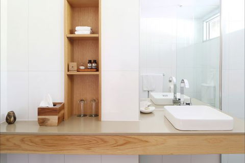 Royal Mail Hotel - Tourism Hervey Bay 3