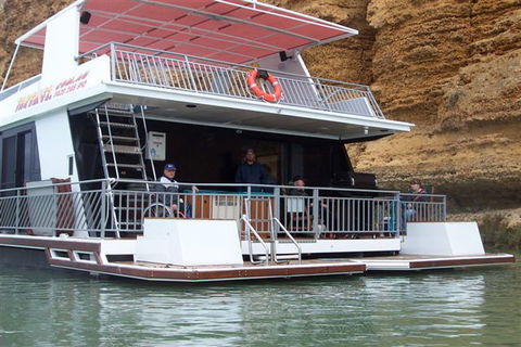 Takeme2 Houseboat - Hervey Bay Accommodation 2