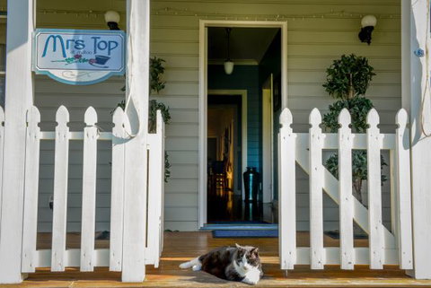 Mrs Top At Milton Bed And Breakfast - Hervey Bay Accommodation 1