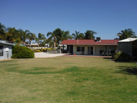 The Palms - Hervey Bay Accommodation 0