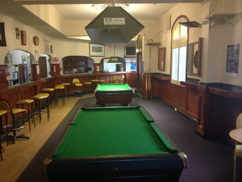 Cecil Hotel Zeehan - Hervey Bay Accommodation 1