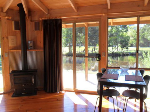 Grampians Chalets - Hervey Bay Accommodation 5