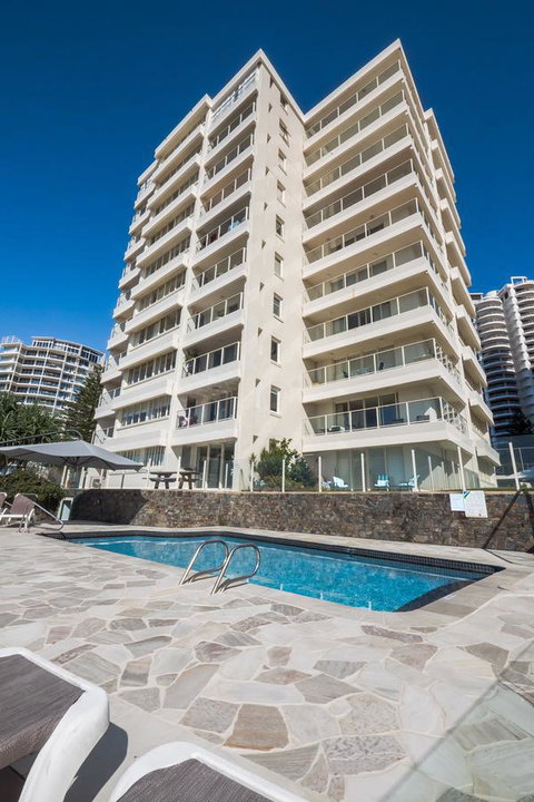 Viscount On The Beach - Hervey Bay Accommodation 5
