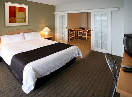 All Suites Perth - Tourism Hervey Bay 3