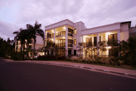 Elysium Apartments Palm Cove - Hervey Bay Accommodation