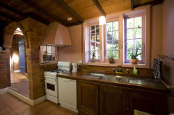 Florennes Heritage Cottage - Hervey Bay Accommodation 1