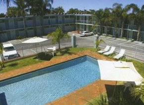 Commodore Motor Inn Mildura - Hervey Bay Accommodation 0
