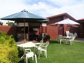 Golden Chain Murray River Motel - Hervey Bay Accommodation 2