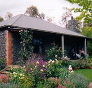 Rosewood Cottage - Hervey Bay Accommodation