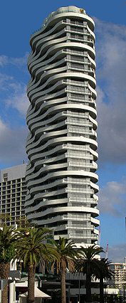 The Wave - Hervey Bay Accommodation 0