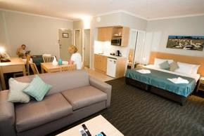 Manly Marina Cove Motel - Hervey Bay Accommodation 3