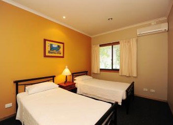 Portside Executive Apartments - Hervey Bay Accommodation 0
