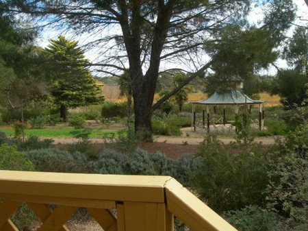 Lyndoch Hill Retreat - Hervey Bay Accommodation 3