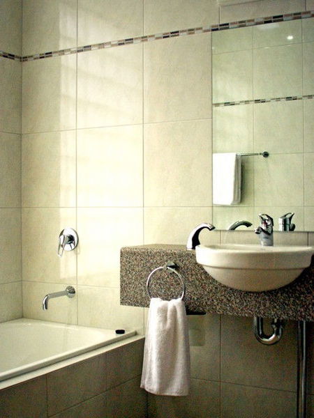 Strath Motel - Hervey Bay Accommodation 2