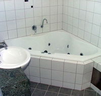 Tasman Beachside Apartments - Hervey Bay Accommodation