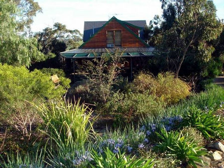 The Stumps B&B - Hervey Bay Accommodation 0