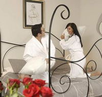 Wine  Roses Bed  Breakfast - Hervey Bay Accommodation