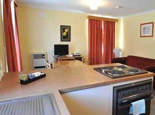 Alanvale Apartments & Motor Inn - Hervey Bay Accommodation 4