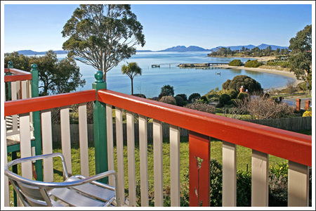 Amos House  & Swansea  Villas - Hervey Bay Accommodation 4