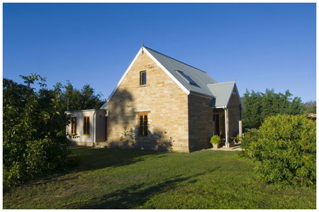 Armytage House - Tourism Hervey Bay 0