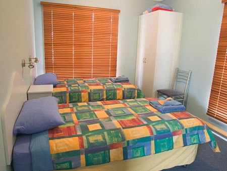 Strahan Bungalows - Hervey Bay Accommodation 3