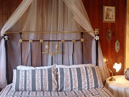 Hamilton Old School House Cottages - Hervey Bay Accommodation 4