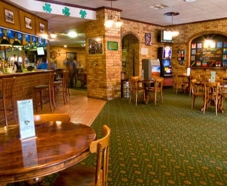 Albion Hotel - Hervey Bay Accommodation 4