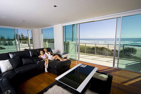 The Beach Cabarita - Hervey Bay Accommodation 1