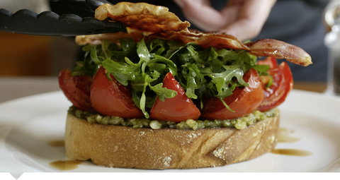 Oscars Waterfront Boutique Hotel - Hervey Bay Accommodation 2