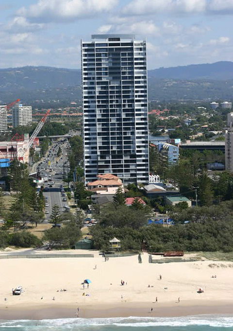 Ultra Broadbeach - Hervey Bay Accommodation 5