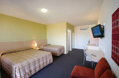 Adelaide Road Motor Lodge - Hervey Bay Accommodation 0