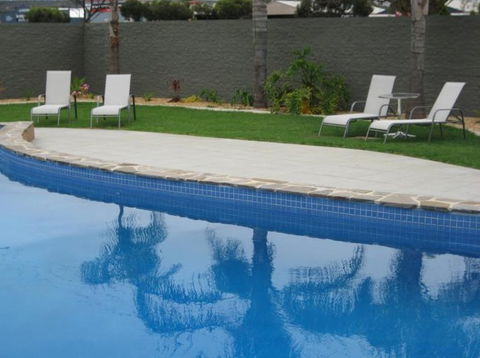 Adelaide Road Motor Lodge - Hervey Bay Accommodation 2